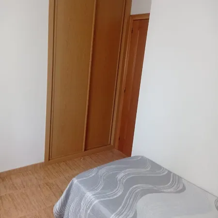 Con Piscina شقة